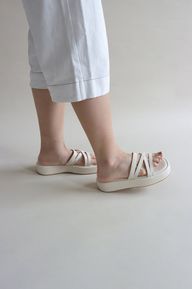 Yasmin Flatform Sandals (Oat Milk) - Our Daily Avenue