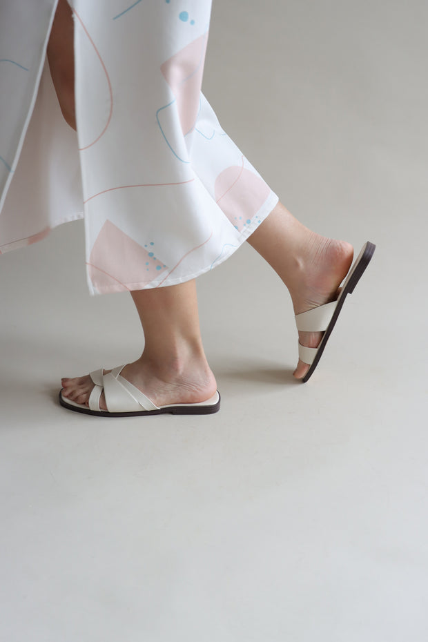 Summer Overlapping Sliders (Ivory) - Our Daily Avenue