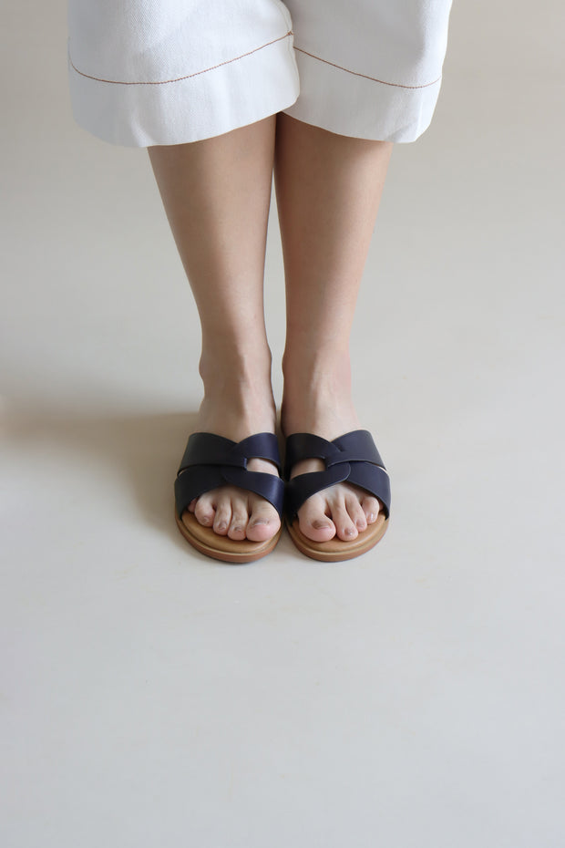 [Exclusive] Fae Interlocking Sliders (Navy) - Our Daily Avenue
