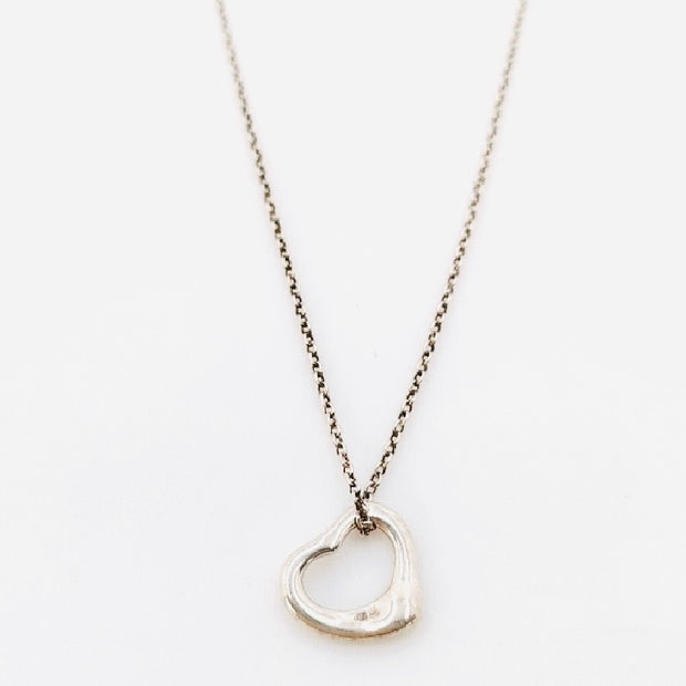 Tiffany & Co. Elsa peretti 925 sterling silver open heart 1cm pendant necklace