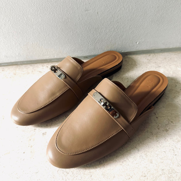 Frame Lock Mules Loafer (Taupe Brown)